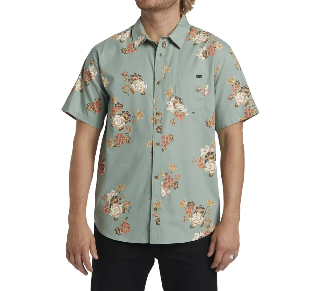 Billabong Mens Classic Sundays Woven Short Sleeve Shirt Sage
